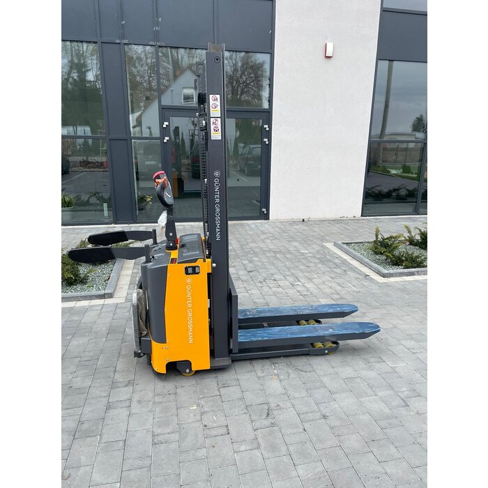 Günter Grossmann CDD15ELS - 1.5T electric pump truck stacker
