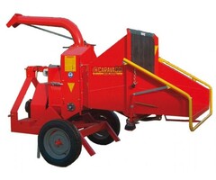 Caravaggi Häcksler Häcksler Cippo25T Zapfwelle