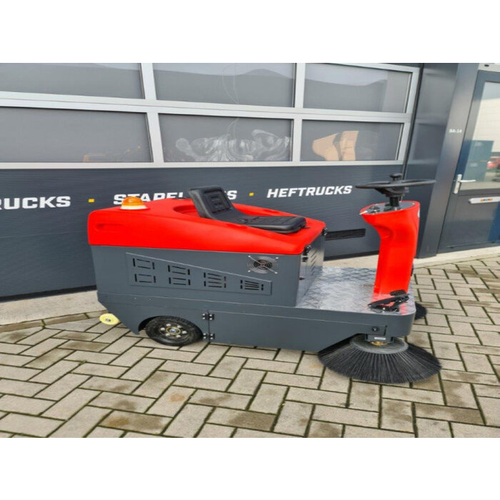 EP T1250 electric sweeper