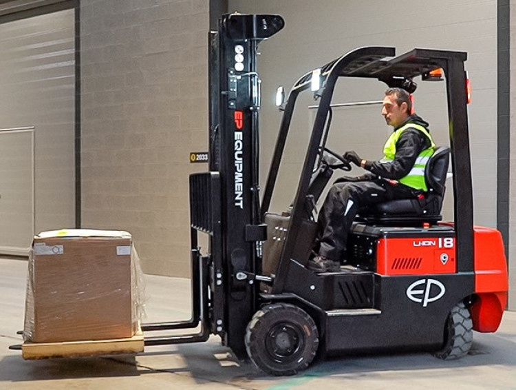 EP CPD18TVL Elektrostapler (1800 kg)Sperrholz 4800 mm - Copy - Copy - Copy - Copy