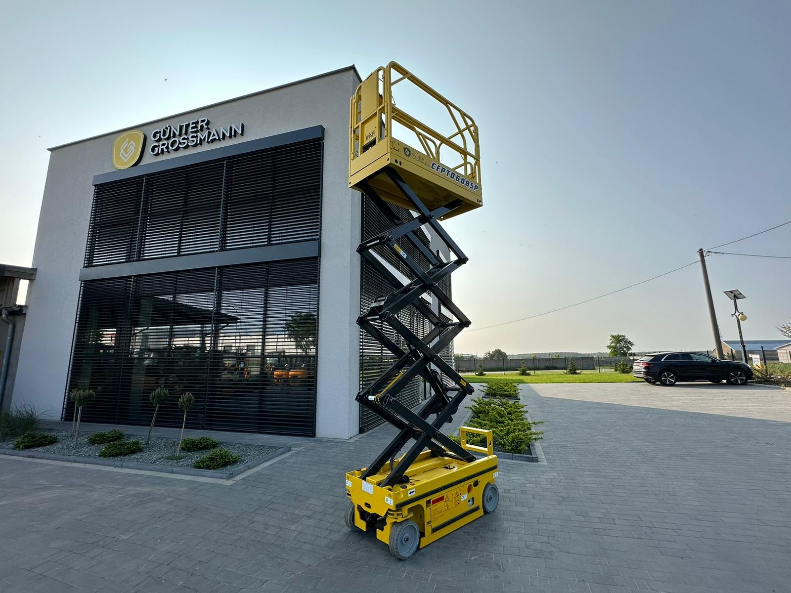 Günter Grossmann SCHERENHEBEBÜHNE 6M