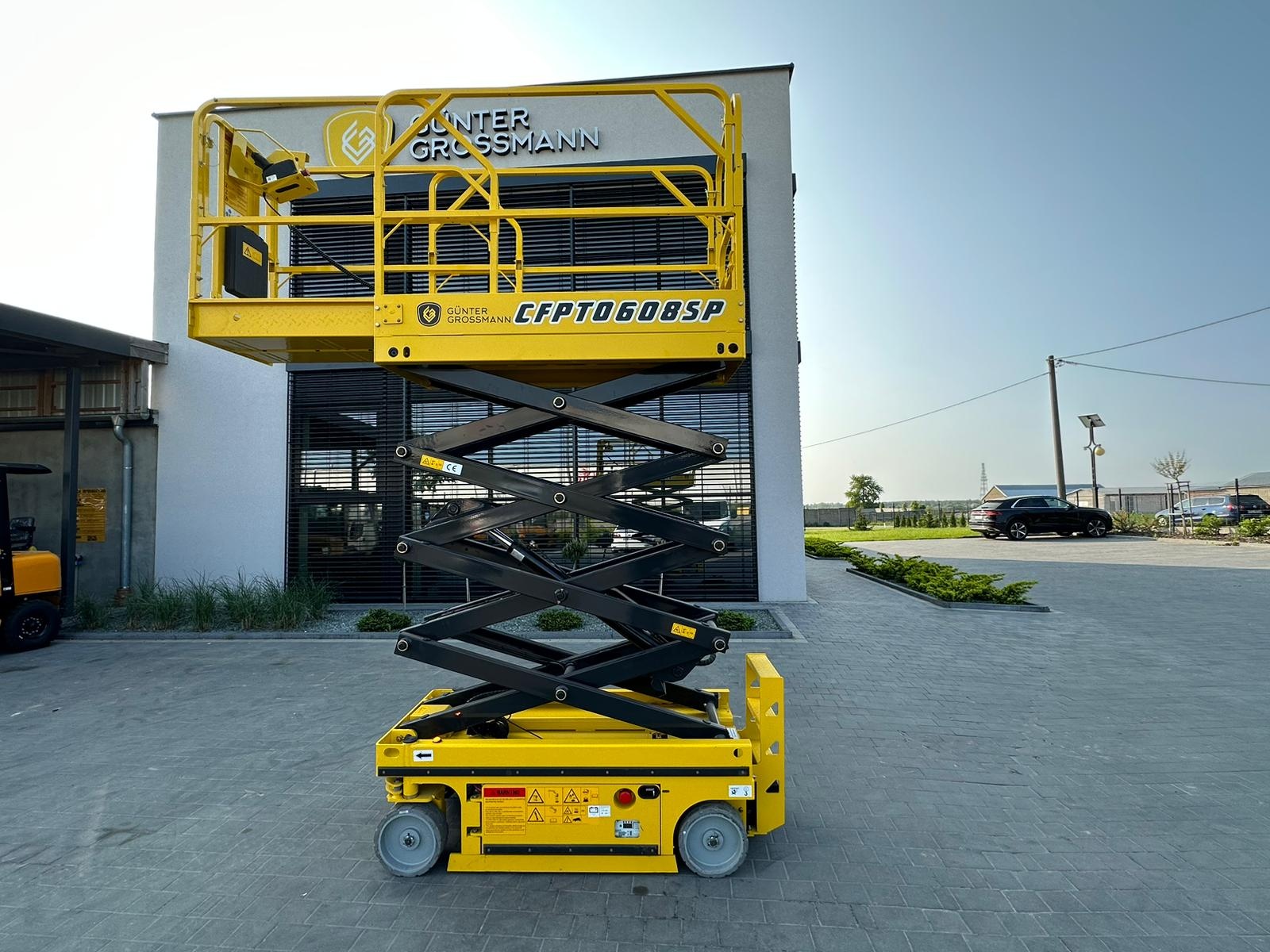 Günter Grossmann SCHERENHEBEBÜHNE 6M