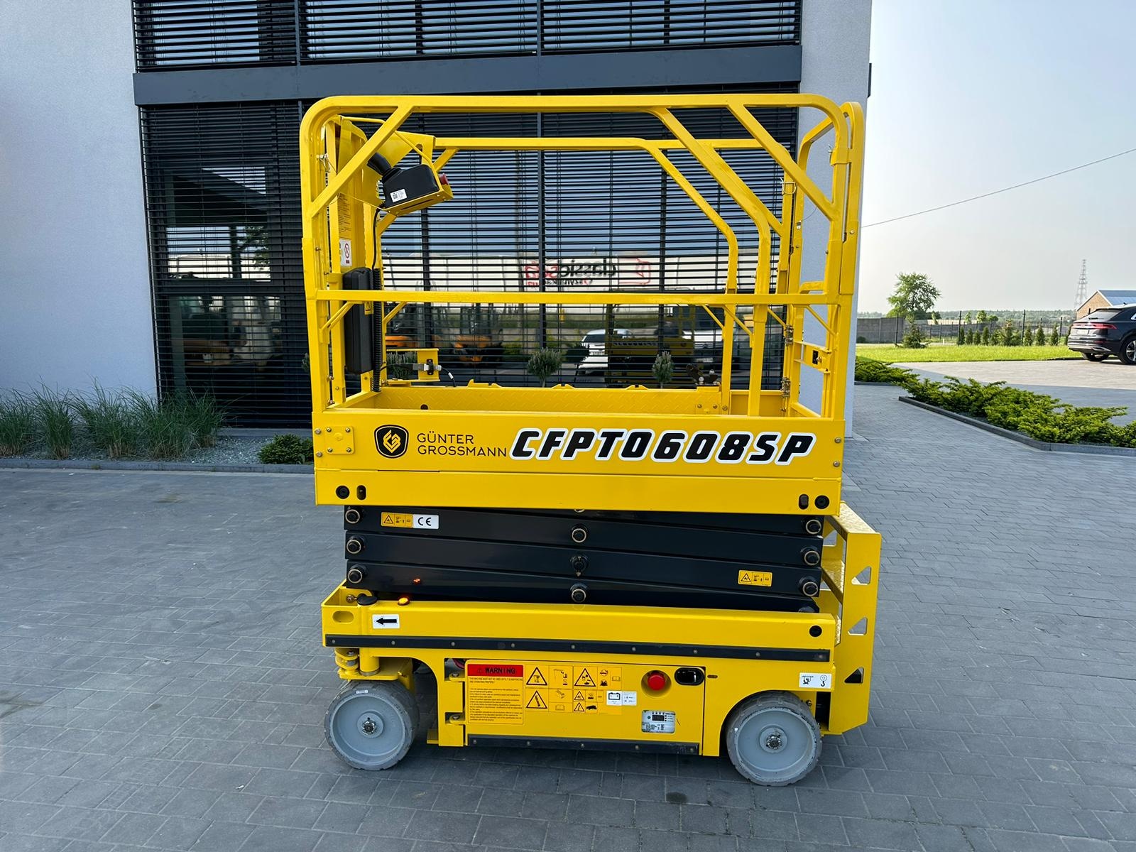 Günter Grossmann SCHERENHEBEBÜHNE 6M