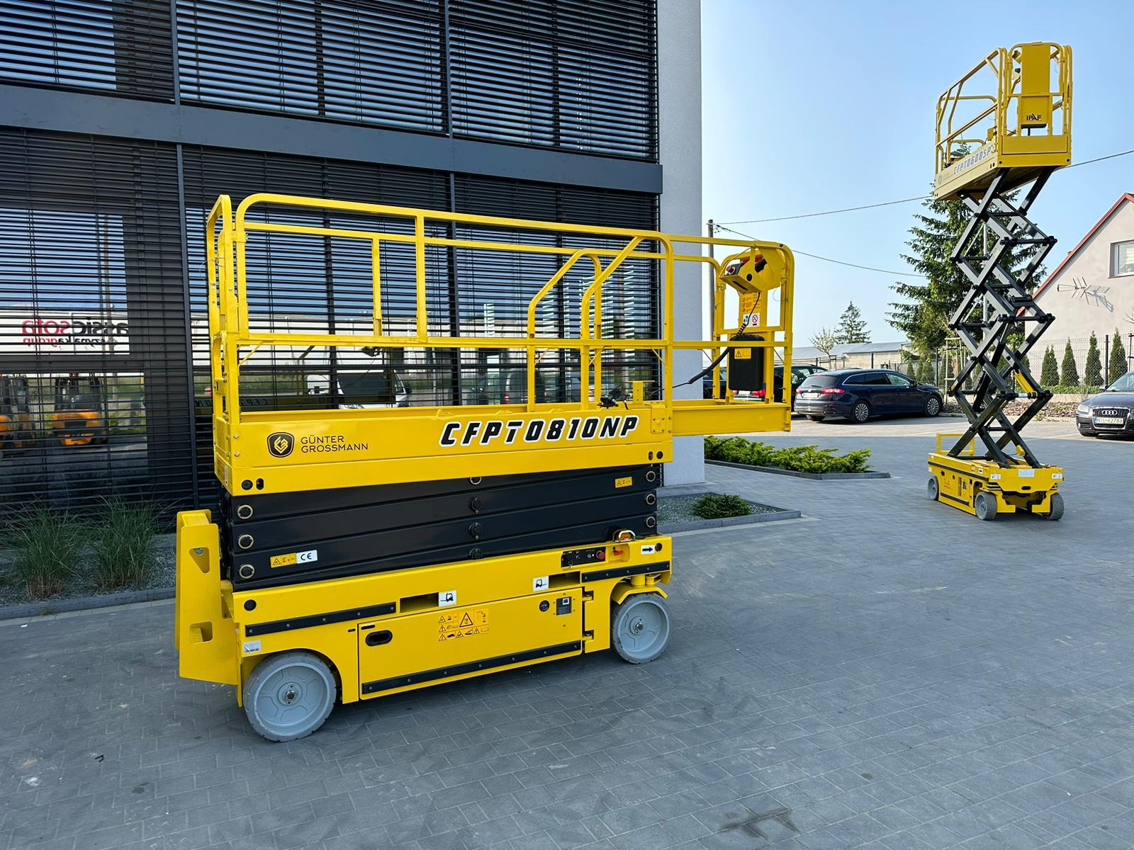 Günter Grossmann SCHERENHEBEBÜHNE 6M - Copy