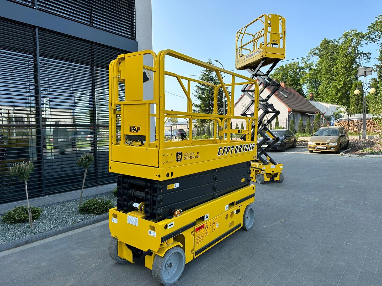 Günter Grossmann SCHERENHEBEBÜHNE 6M - Copy