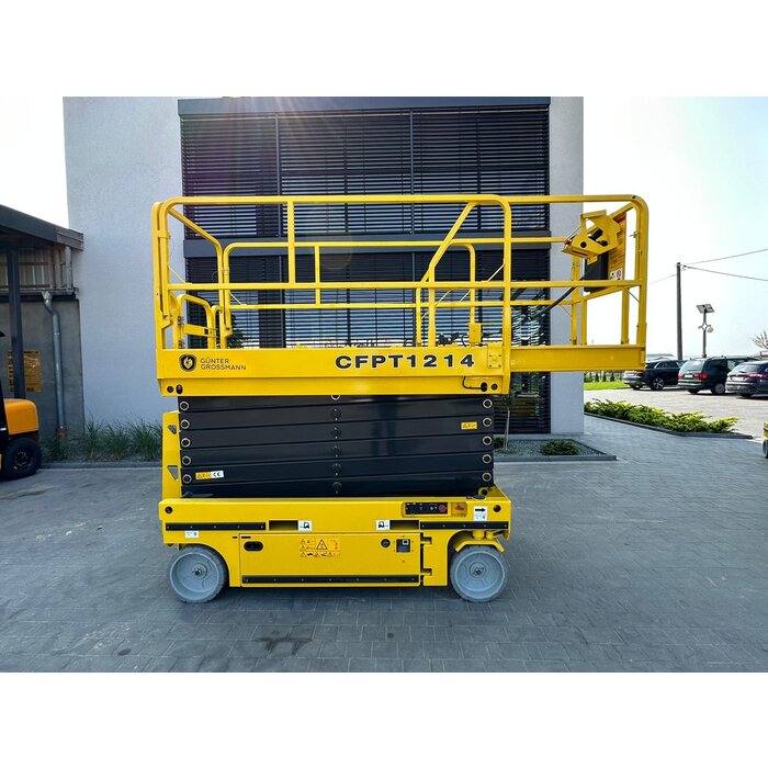 Günter Grossmann SCISSOR LIFT 6M - Copy - Copy