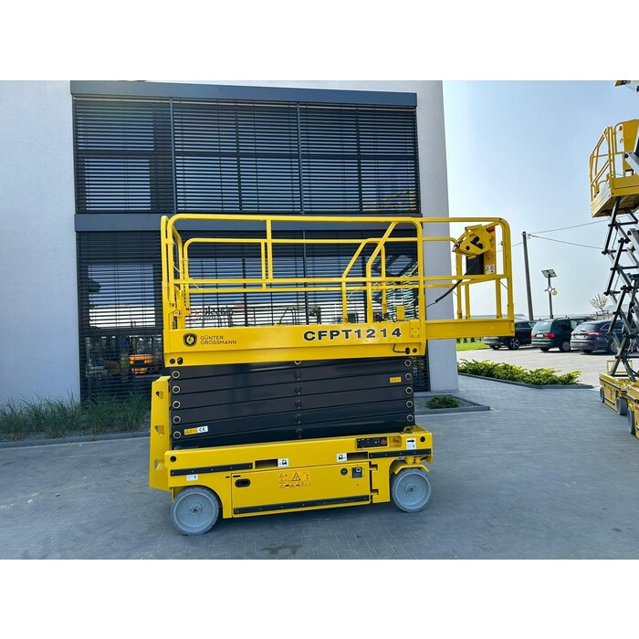 Günter Grossmann SCISSOR LIFT 6M - Copy - Copy
