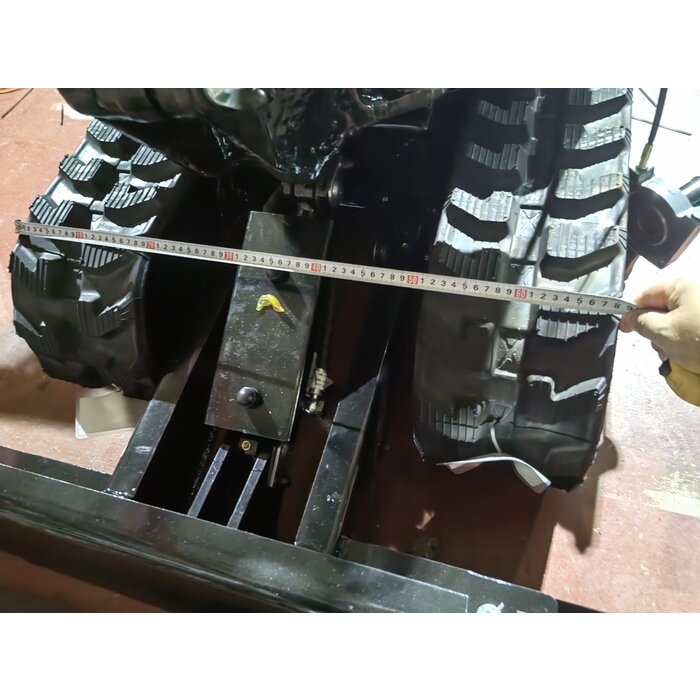 Hzc / Landworks Minigraafmachine smal 68 cm met dieselmotor, kettingaandrijving, verstelbaar chassis & zwenkbare graafarm (SDKB790)