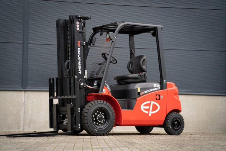 EP EFL253 B electric forklift (2,500 kg)