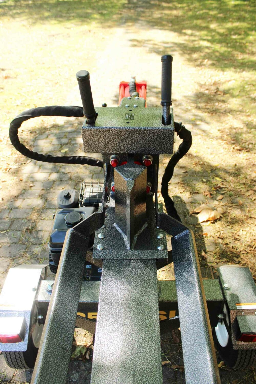 Hzc / Landworks 25 t stehender und liegender Holzspalter mit Benzinmotor und Montagearmen (HS25266)