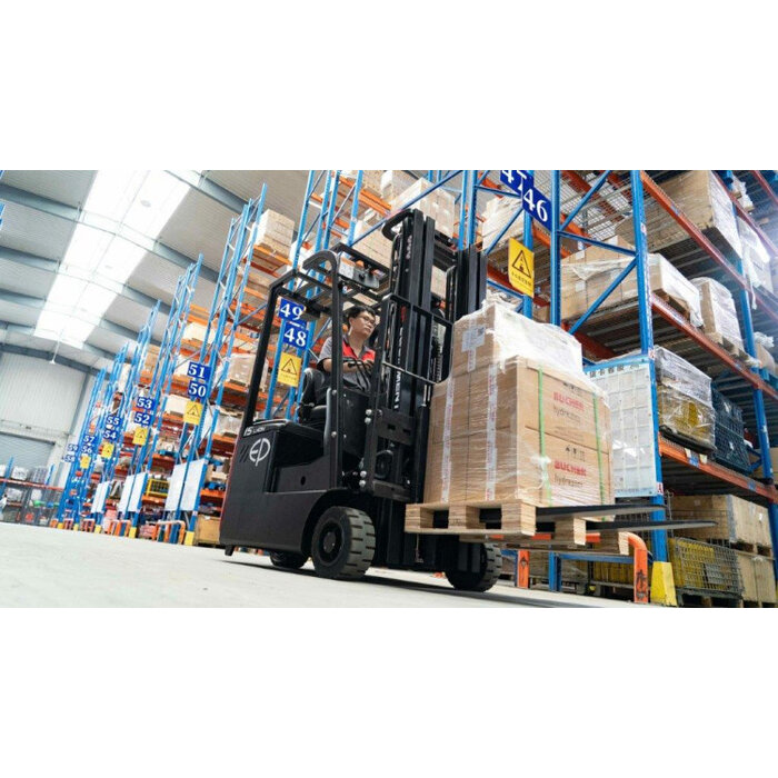 EP EFS151 - compact electric forklift