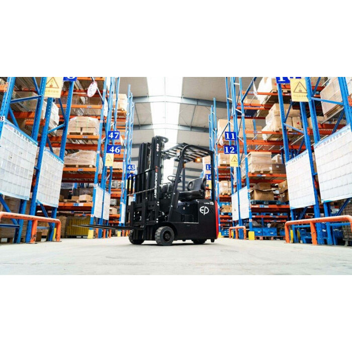 EP EFS151 - compact electric forklift
