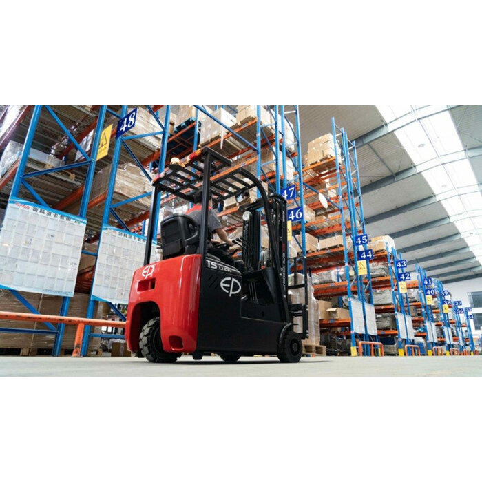 EP EFS151 - compact electric forklift