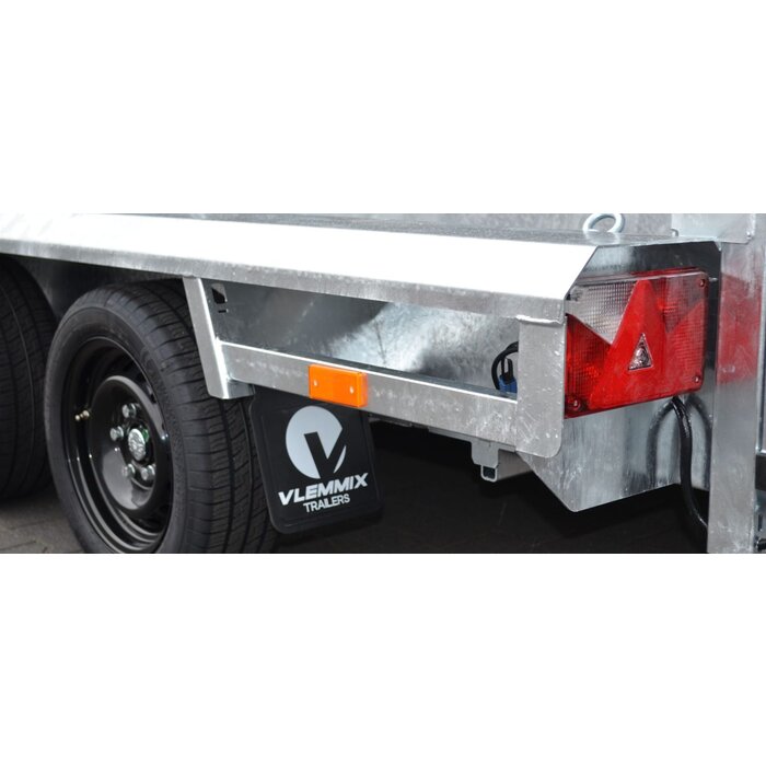 Vlemmix Aanhangwagens B.V. Machine transporter 2700 kg – 300×150