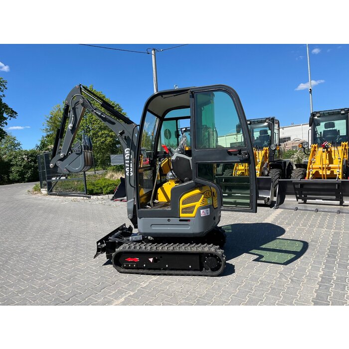 Günter Grossmann GG 1700c  Mini graafmachine 3 cilinder kubota  -