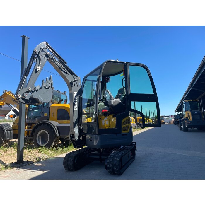 Günter Grossmann GG 1700c  Mini graafmachine 3 cilinder kubota  -