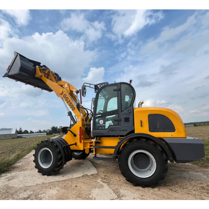Gunter GG2500 Loader / shovel / loader
