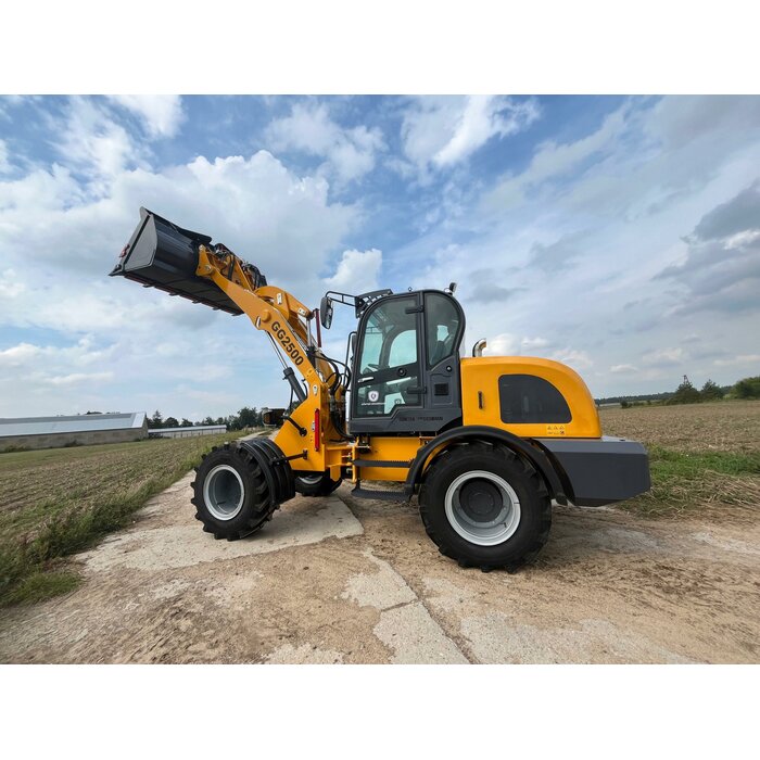 Gunter GG2500 Loader / shovel / loader