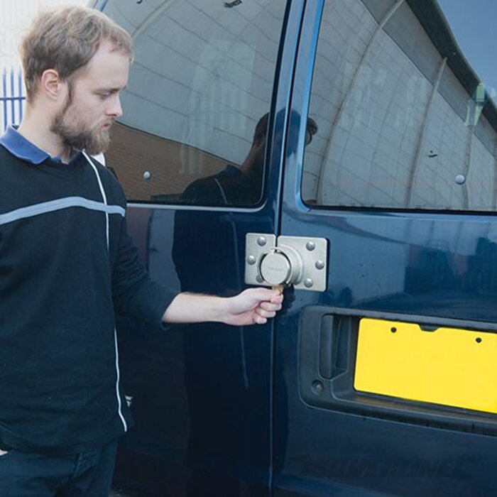 'Heavy-Duty' bestelbus slot