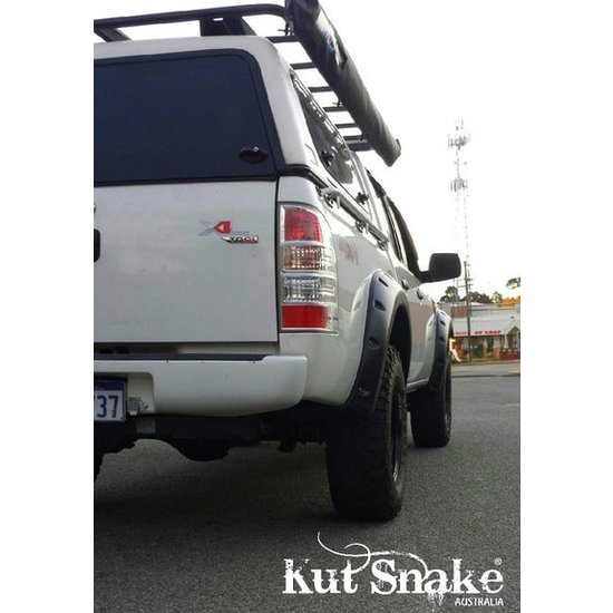 Kut Snake  Spatbordverbreders voor Ford Ranger PJ/PK - 55 mm breed (2007-2012)