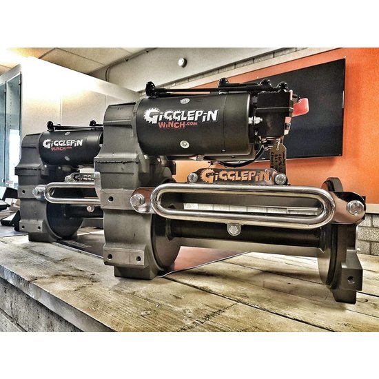 Gigglepin GIGGLEPIN GP100 BOW 2 POWERED TWIN MOTOR COMPETITION WINCH