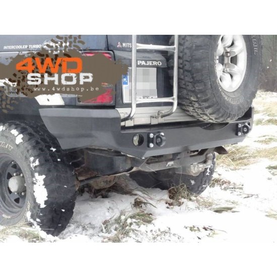 F-4X4 ACHTERBUMPER MITSUBISHI PAJERO II 91-99