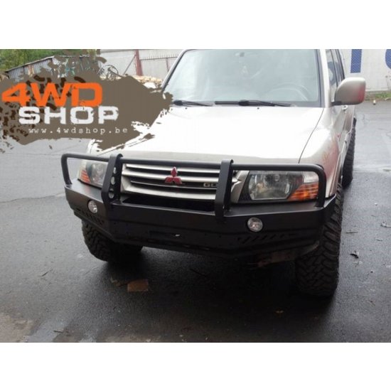 F-4X4 VOORBUMPER / WINCHBUMPER MET MITSUBISHI PAJERO III 99-06 BULLBAR