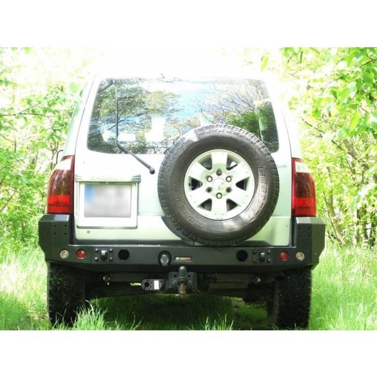 F-4X4 ACHTERBUMPER KORTE VERSIE MITSUBISHI PAJERO III 99-06
