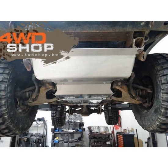 F-4X4 SKIDPLATE - BODEMBESCHERMING MITSUBISHI PAJERO III 99-06