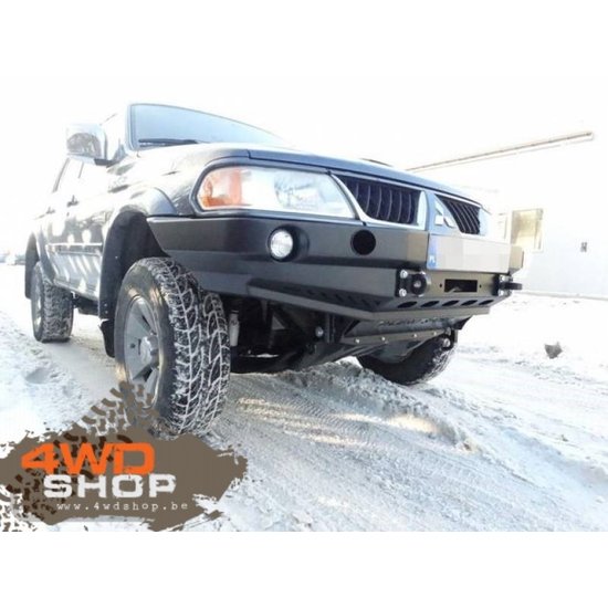 F-4X4 VOORBUMPER / WINCHBUMPER MITSUBISHI PAJERO SPORT 04-08