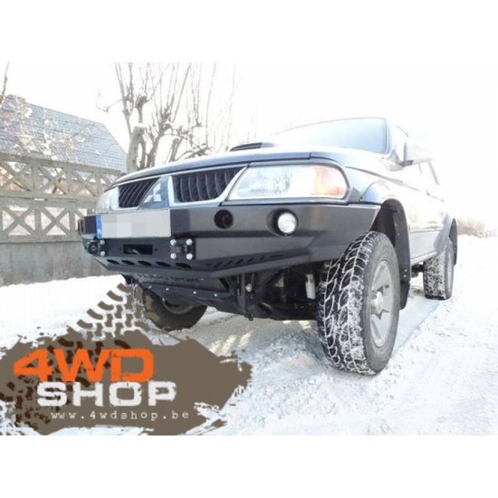 F-4X4 VOORBUMPER / WINCHBUMPER MITSUBISHI PAJERO SPORT 04-08