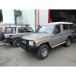 VOORBUMPER / WINCHBUMPER TOYOTA LAND CRUISER HZJ 78