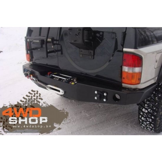 F-4X4 ACHTERBUMPER MET LIERPLAAT NISSAN PATROL Y60