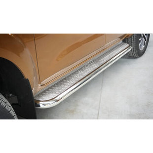 Stainless steel side steps with checker plate - Nissan Navara (2015 -)
