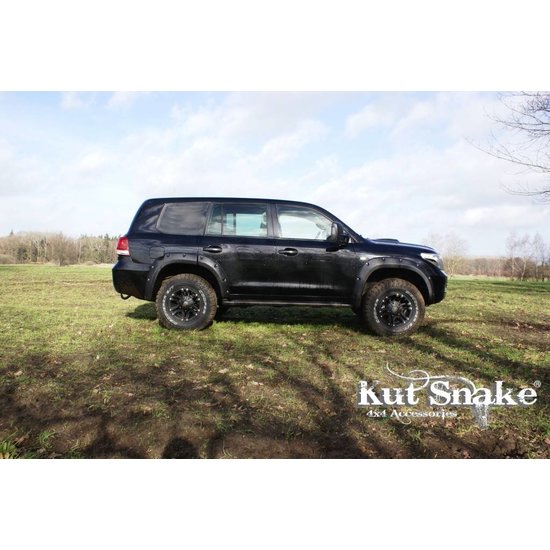 Kut Snake  FENDER FLARES FOR TOYOTA LAND CRUISER TOYOTA LAND CRUISER 200 – 50 MM WIDE
