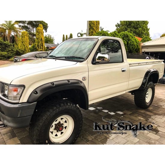 Kut Snake  FENDER FLARES FOR TOYOTA HI-LUX – 106 SINGLE CAB
