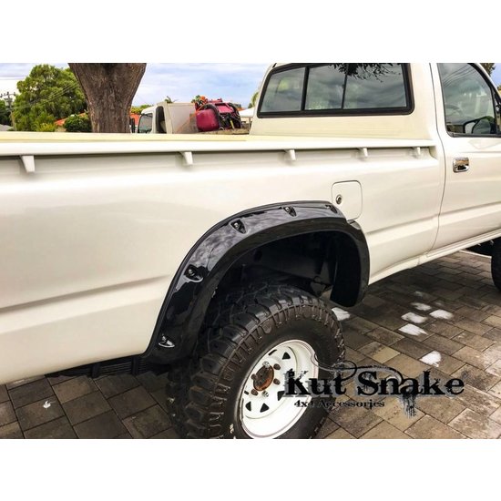 Kut Snake  FENDER FLARES FOR TOYOTA HI-LUX – 106 SINGLE CAB