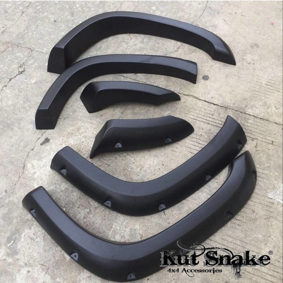 Kut Snake  FENDER FLARES FOR TOYOTA HI-LUX DOUBLE CAB – 95 MM WIDE