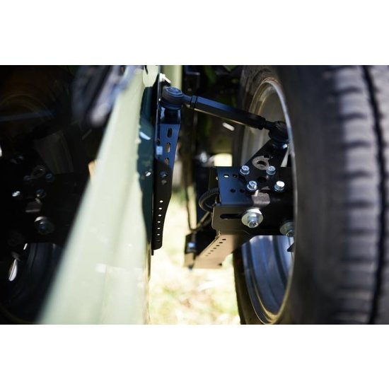 F-4X4 WIELBEVESTIGING SUZUKI JIMNY IV 1.5 BENZINE 18-