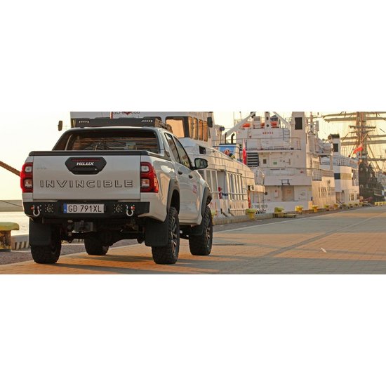 More4x4 Stalen achterbumper Toyota Hilux REVO - MorE 4x4