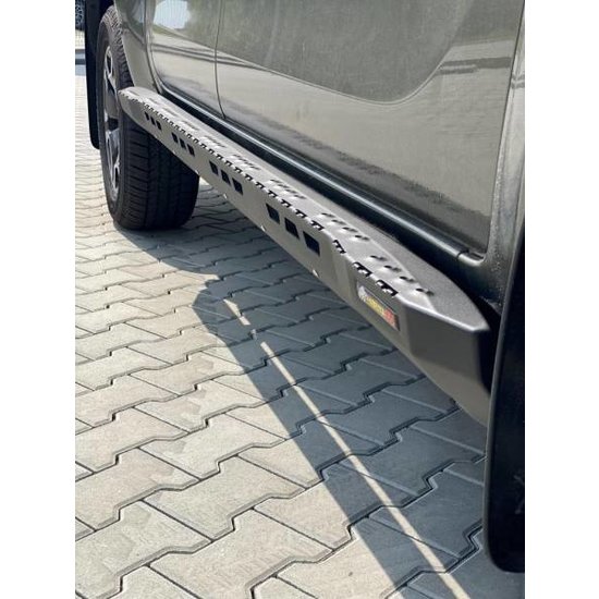 F-4X4 ROCKSLIDERS / TREEPLANKEN TOYOTA HILUX REVO 2020-
