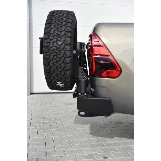 F-4X4 RESERVEWIEL HOUDER TOYOTA HILUX REVO 2016-