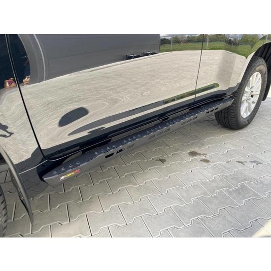 F-4X4 ROCK SLIDERS TOYOTA LAND CRUISER J150 2013-17