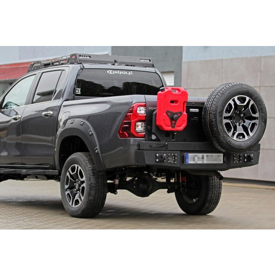 MorE 4x4 Reservewiel houder + accessoires  More 4x4 achterbumpers voor pick-up's draaibaar