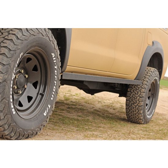 MorE 4x4 Rocksliders Toyota Hilux Vigo 05-15 MorE 4x4