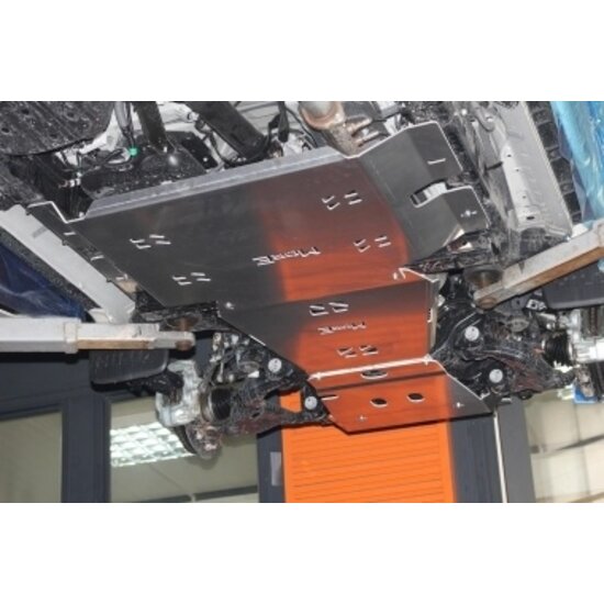 MorE 4x4 Toyota Hilux REVO 2015+ off-road bodemplaatafdekkingen