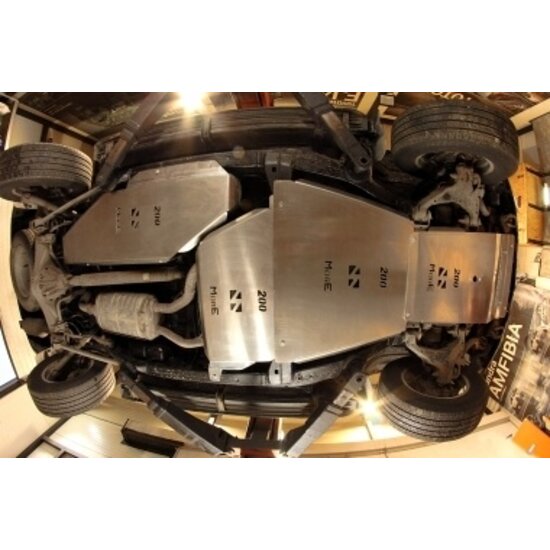 More4x4 Toyota Land Cruiser J200 off-road beschermplaten