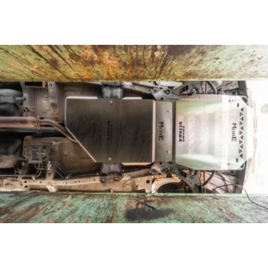 More4x4 Suzuki Grand Vitara 2 off-road beschermplaten