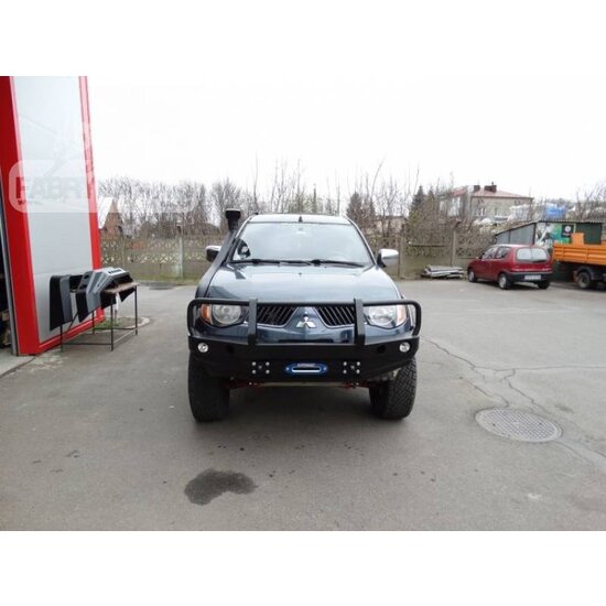 F-4X4 VOORBUMPER / WINCHBUMPER ZONDER BULLBAR MITSUBISHI L200 IV 05-10