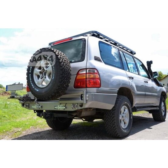 F-4X4 ACHTERBUMPER TOYOTA LAND CRUISER J100 98-07